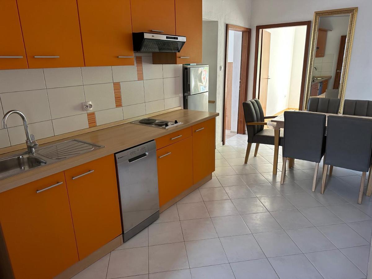 Апартаменти App 4 - 6 Persons Direct On The Seaside, 1St Floor Любач Екстер'єр фото